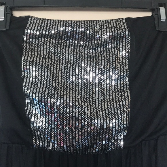 🍁4 for $25 Strapless sequined black dress - Picture 3 of 7